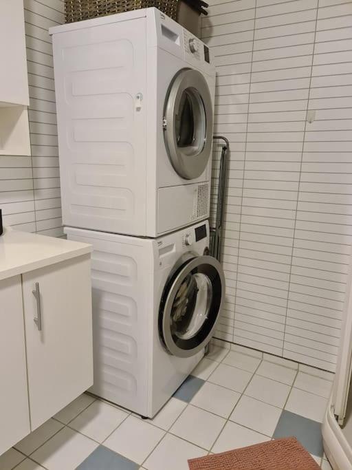 Koselig Og Moderne Leilighet, Meget Sentralt I Narvik Med Gratis Parkering! Экстерьер фото