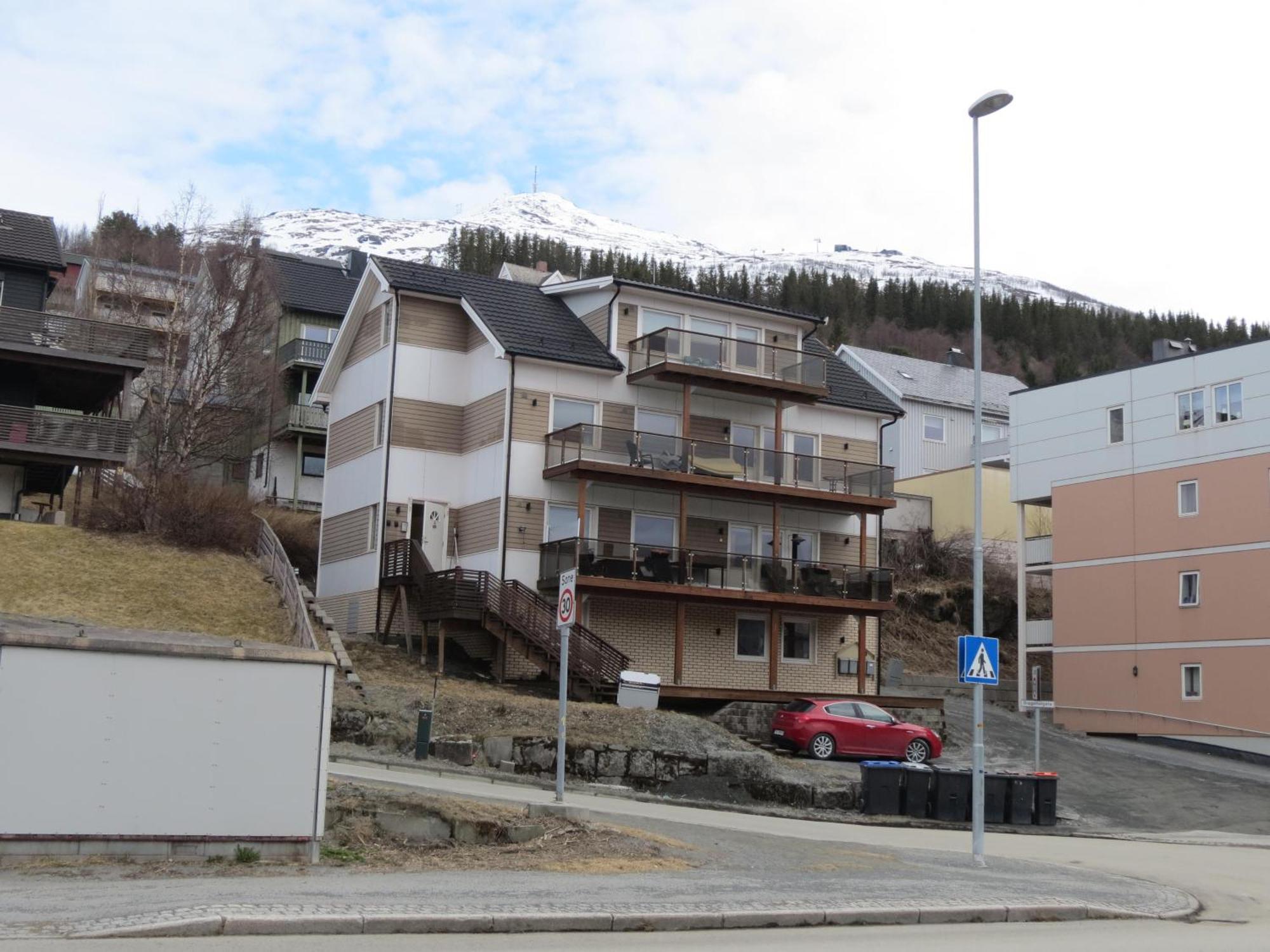 Koselig Og Moderne Leilighet, Meget Sentralt I Narvik Med Gratis Parkering! Экстерьер фото